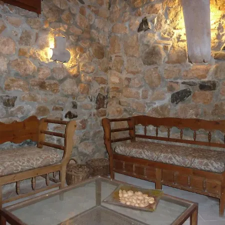 Aaccent - Prenafeta Guest house Montblanc